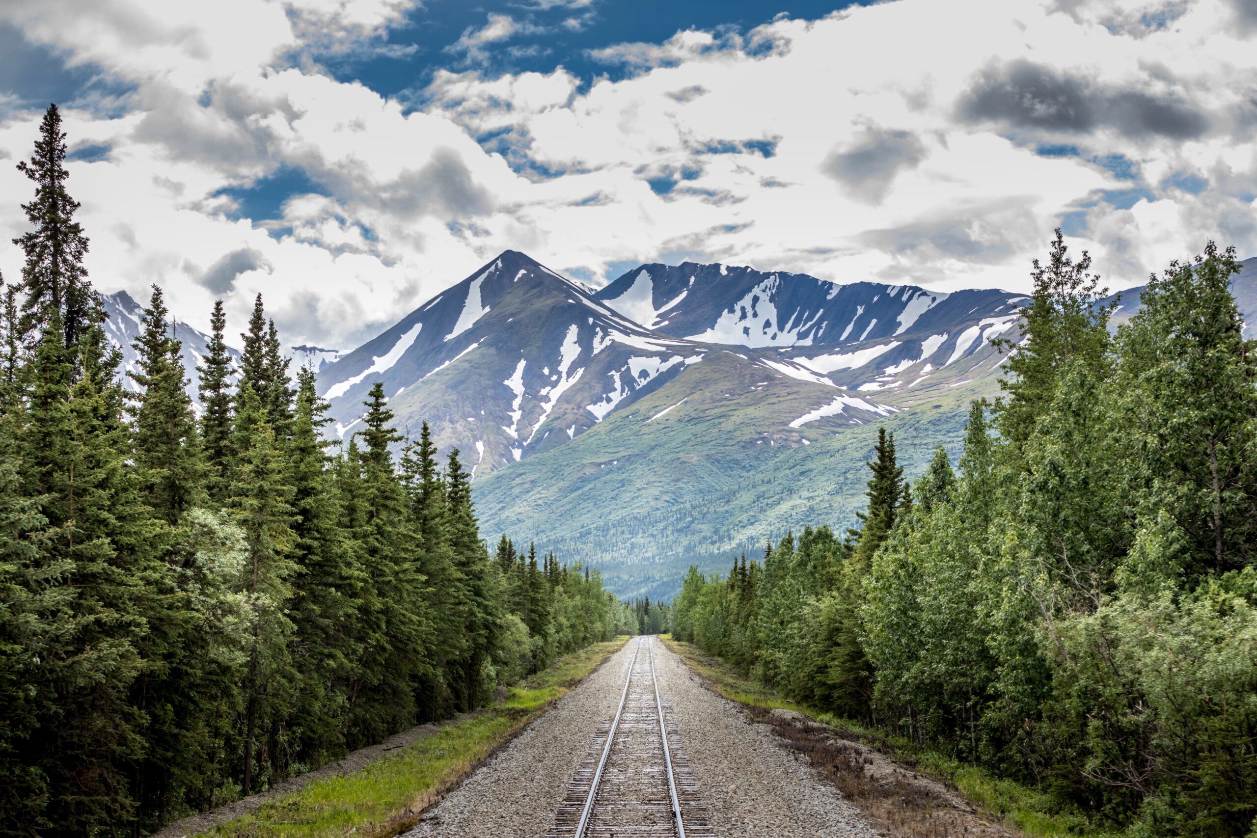 rail-track-denali-national-park-alaska